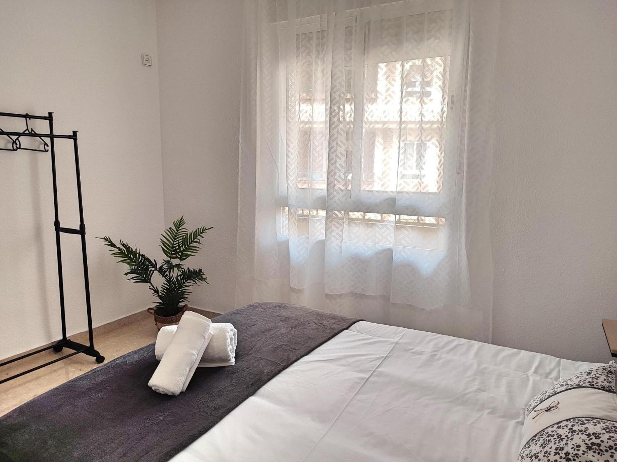 Centrico Apartamento Jardines De Vallellano Córdoba Habitación foto